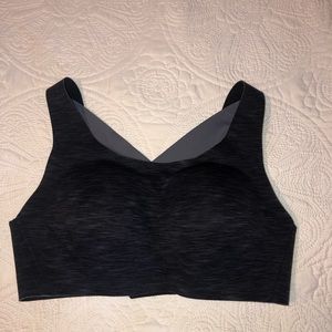 LuluLemon Enlite Sports Bra
